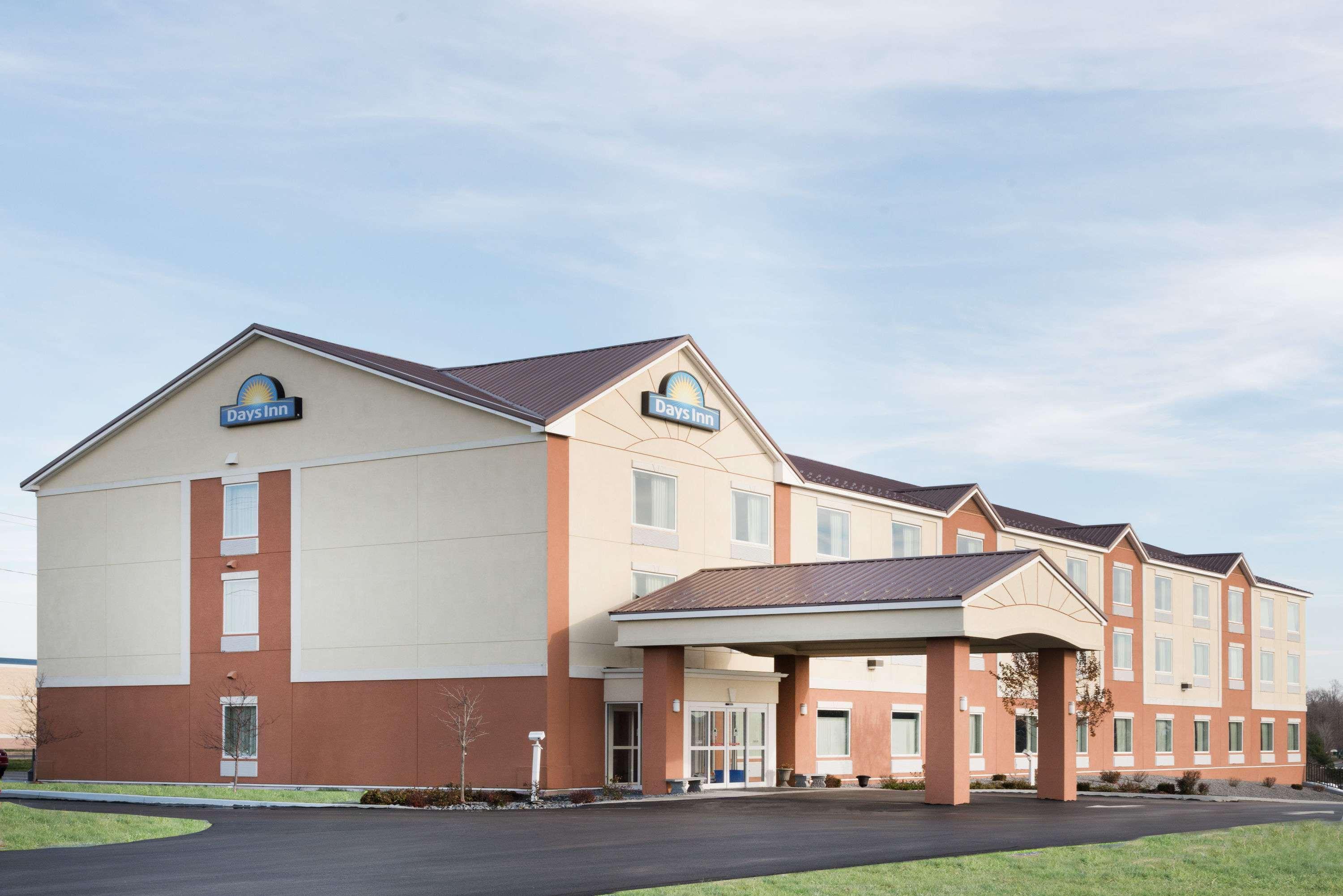 Days Inn By Wyndham Watertown Fort Drum Evans Mills Экстерьер фото